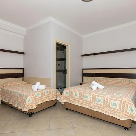 Hotel Amfora 5*