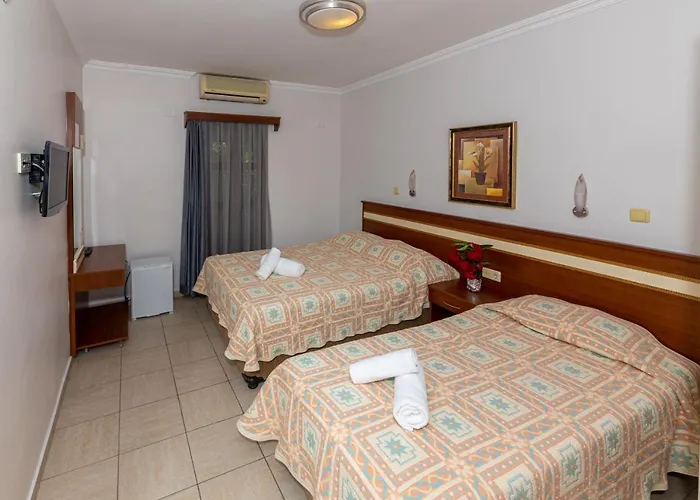 Amfora Hotel 5*